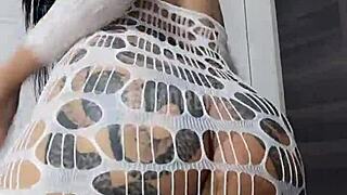 Brazilian beauty Bia Morena shows off her dancing skills