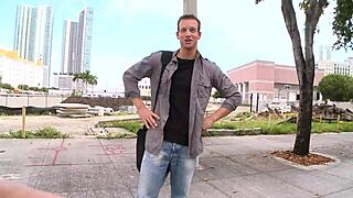 Gay sex scenes in a porn website called Xvideos