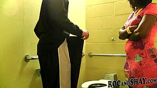 Granny and girlfriend in a steamy toilet encounter