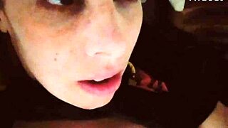 Solo girl's sensual fingering experience