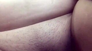 Hot wife of Indian origin pleasuring herself