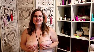 Big tits bouncing while using a female condom