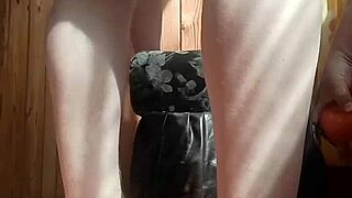 Gay man enjoys anal sex outdoors and has a big ass