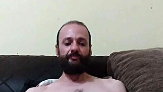 Beautiful solo performance with a huge cumshot and other fetishes