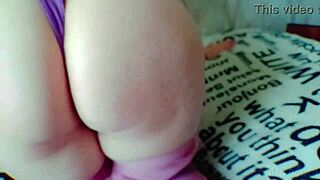 Solo lady pleasures herself with anal and wet pussy play