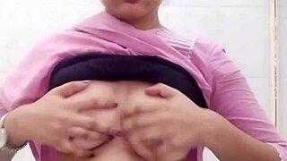 Sweet Giddalur honey's solo play in the bathroom