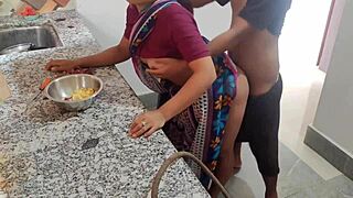 Wife catches her hubby cheating with an Indian housewife