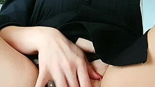 How to play with a wet pussy and get an orgasm