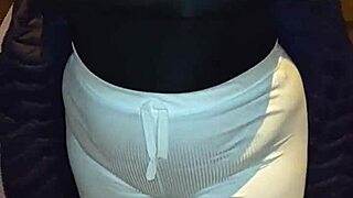 I’m obsessed with teasing this curvy Venezuelan mature in Lima streets