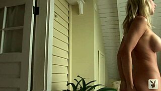 Adrianna Kroplewska Blond Milf Pokazuje Ogromne Cycki Na Casting