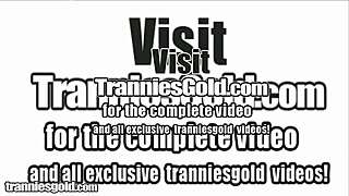 Ladyboy de meia-calça provoca com anal sem camisinha em fetiche tailandês