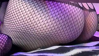 Ki készen áll a kemény punci döngölésre és cumra?