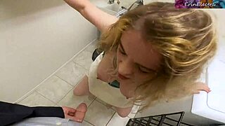 Съсед чука изневеряваща жена в свободна употреба афера