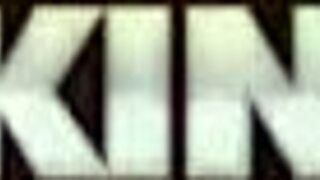 Irritirana Lily Larimar zavodi dečka Van Wylde u krevet za jutarnji seks