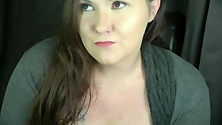 Wow! Pormammas stora arsla tillbeds i het JOI-session