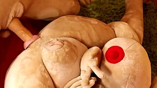 Seksirobotti Terminator poraa seksinukkea syvään perseeseen kovasti