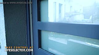 Επαναφέροντας τις πιο σέξι αναμνήσεις αποφοίτησης με hardcore δράση