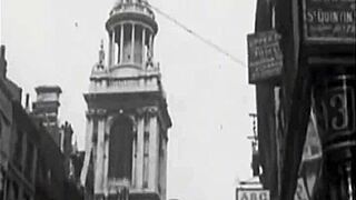 Nonna vintage mostra fascino peloso in scena matura retro classica