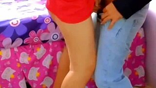 Hejj, jebem ženo v rdeči obleki, ampak nekdo gleda in hoče zraven! Prava domača norija 😜