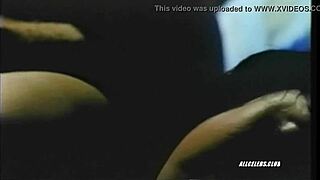 Kathleen Beller skinner i Surfacing 1981 med fantastiske topløse scener