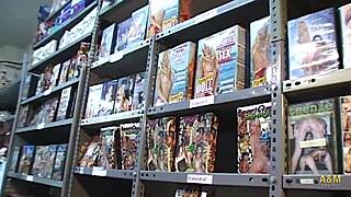 Me encanta cómo el jefe nos clava duro a las dos