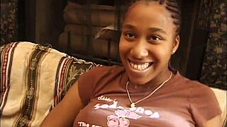 赤脚怀孕17 - 黑人女性分享深喉和热穴跨种族乐趣