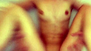 Jsem podvádějící žena, nechám cizince oplodnit mě jeho obrovským čurákem