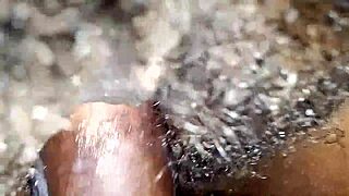 Fitta-borrning med amatörfru i sängen