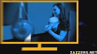 كس جينا يُعذب من زب كبير سميك!