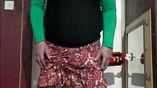 Mesin bagus untuk crossdresser bila tak ada lelaki sebenar untuk tolong, tahu tak?