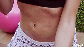 Cazzo nero sbatte la figa della milf Linda.