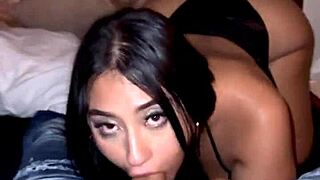 Julkinen ulkoilma iso kusi kasvoille purskuttava tyttöystävä 18-19v kumi iso perse