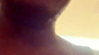 Polvo Rápido en Baño Público Antes de Película con Pareja Sexy