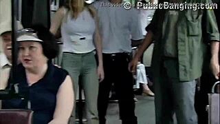 大胆夫妻冒险户外激烈性爱与辣妹