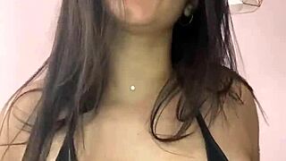 Rich guy wanks on cam intensely