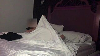 La Chakalosa Comes Nicely with Her Cousin