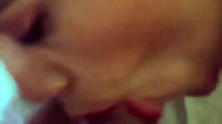 i'm cumming on the brunette's feet