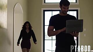 Victoria Voxxx TROUBLESHOOTS Jay Smooth's HARD COCK with her MOUTH!