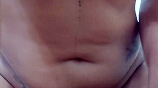 rabuda do cu guloso senta ate encher o cu de porra