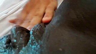 noite de natal fiz eles chupar gostoso esse meu grelo interracial brasileiro