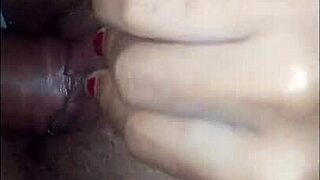 i fuck my skinny latina milf husband deep and he cums in my shaved pussy