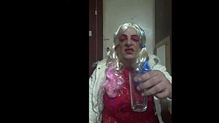 Bisexual Crossdresser Loves Pissing?