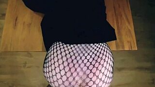 Fuck My Mouth And Pussy For Cumshot Facial