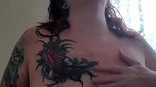 Mature woman, look at those lotion titties bouncing!