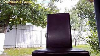 rubia imponente masturbates outdoors with squirting