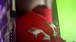 why is this black spanish putita touching herself on instagram live?