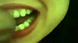 pamela pantera performs in video