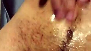 I watch this latina with a big ass masturbate passionately