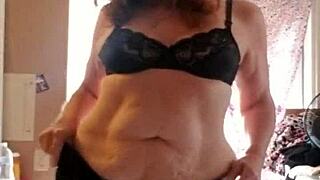 dude, she rubs lotion on her sexy skin