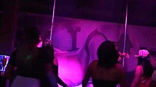 i watch the live webcam stream from manhattan bar pera on 1832020